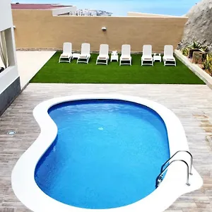villa-masca-costa-adeje.in-canary-islands.com/